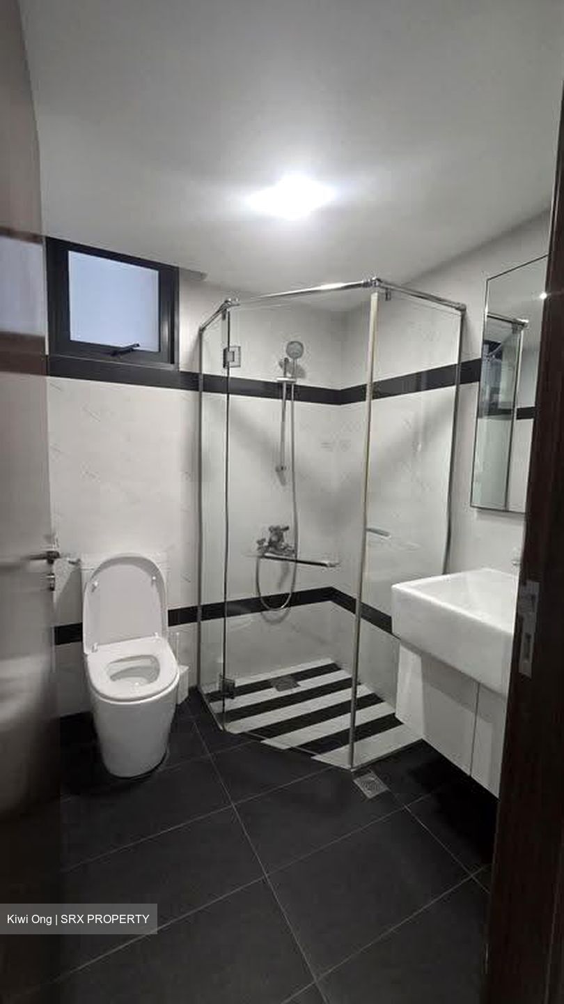 Symphony Suites (D27), Condominium #620634101